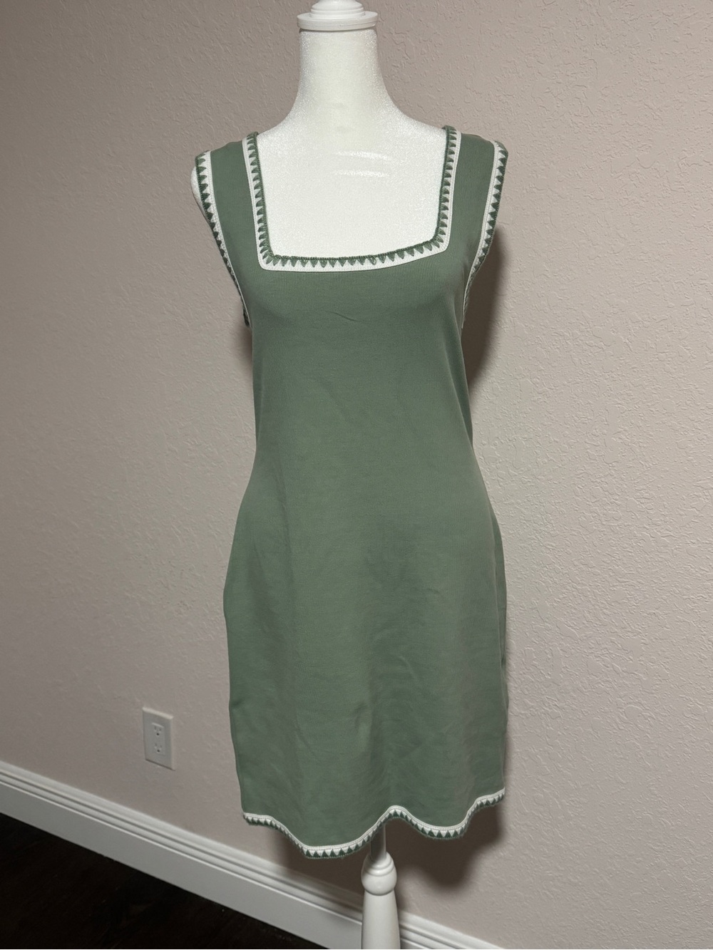 NWT Caroline Constas Sage Green Knit Mini Dress White Trim Size L